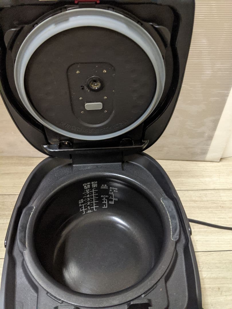 タイガー魔法瓶 TIGER 炊飯器 5.5合 圧力IH式 JPK-H100K