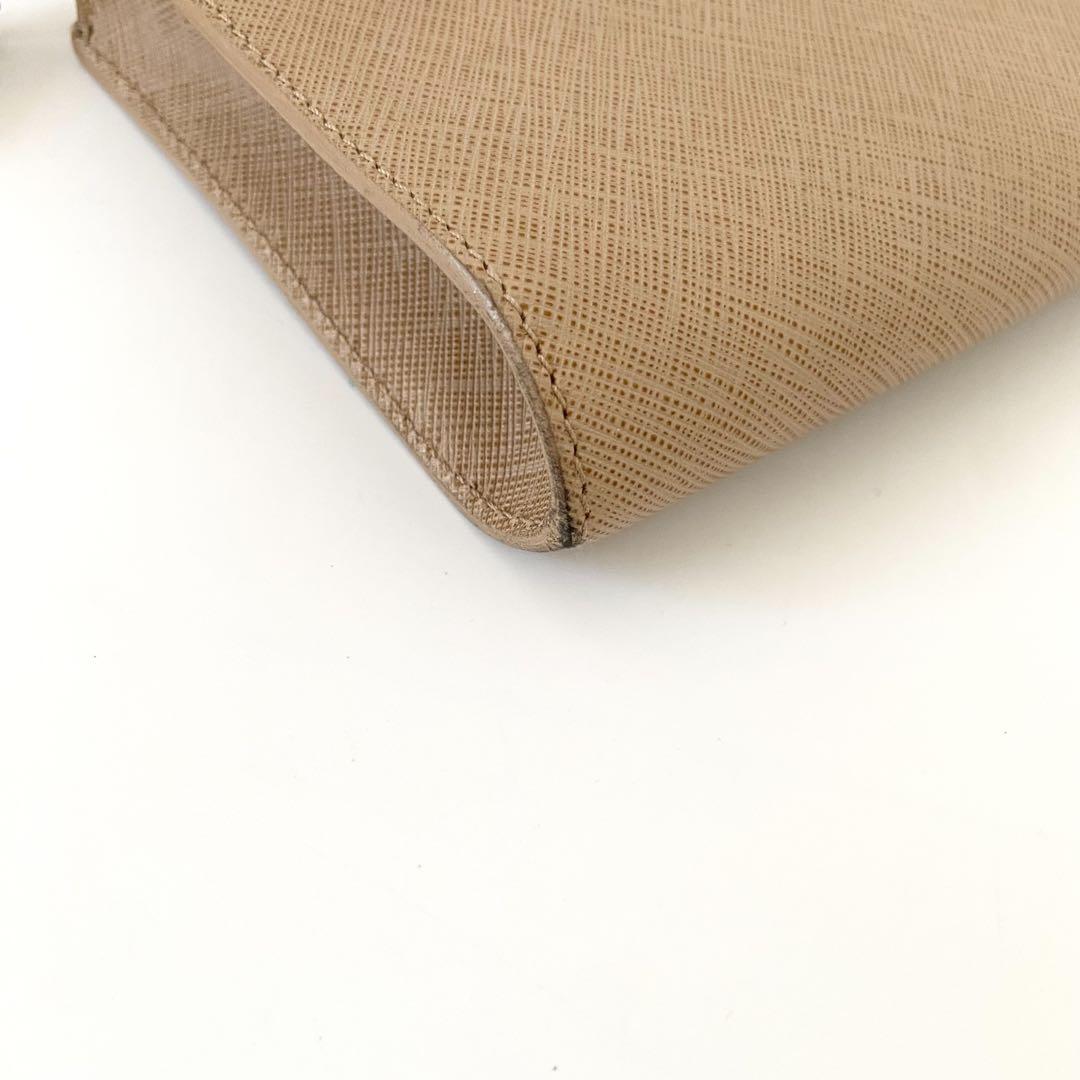 美フェラガモ ワンショルダーバッグ サフィアーノレザー ガンチーニ　アクセサリー