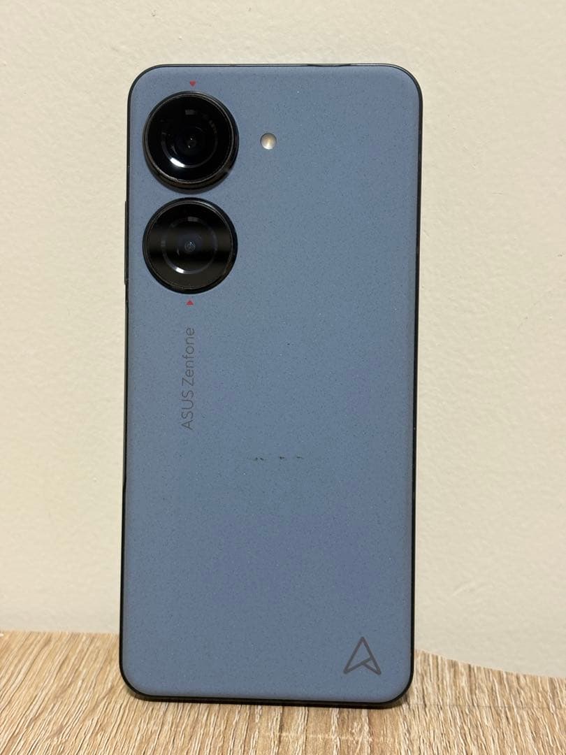 ASUS Zenfone 10 256gbデュアルカメラ ブルー