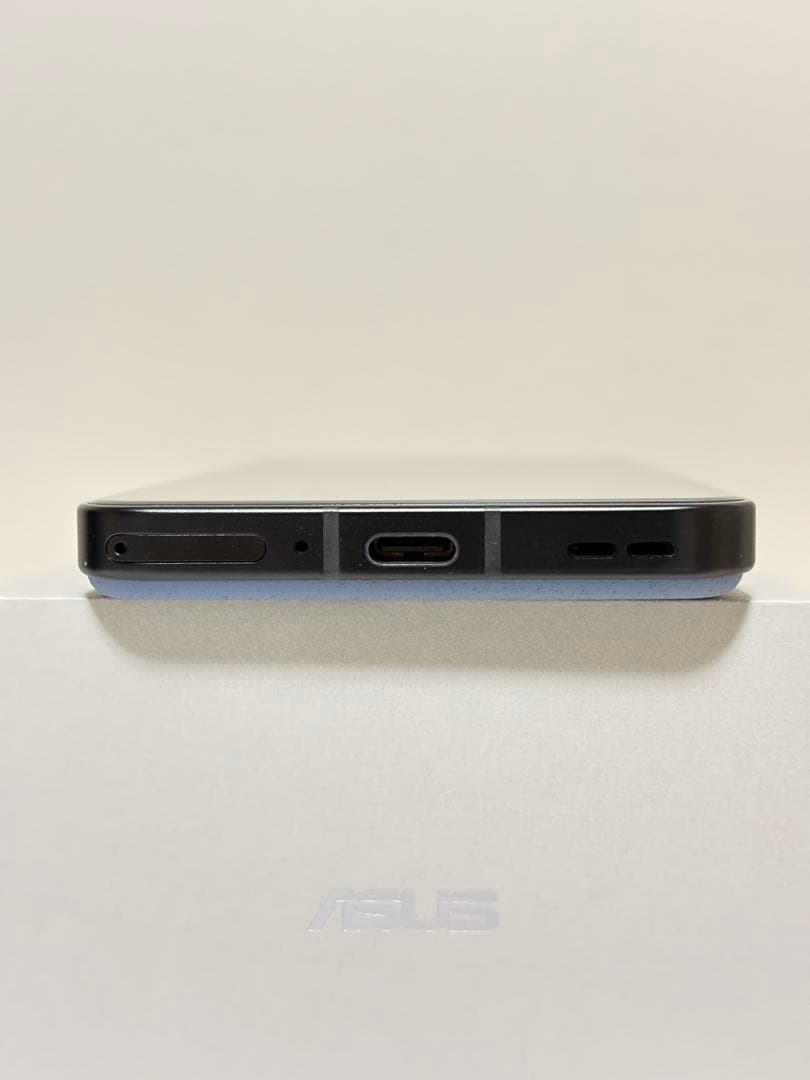 ASUS Zenfone 10 256gbデュアルカメラ ブルー