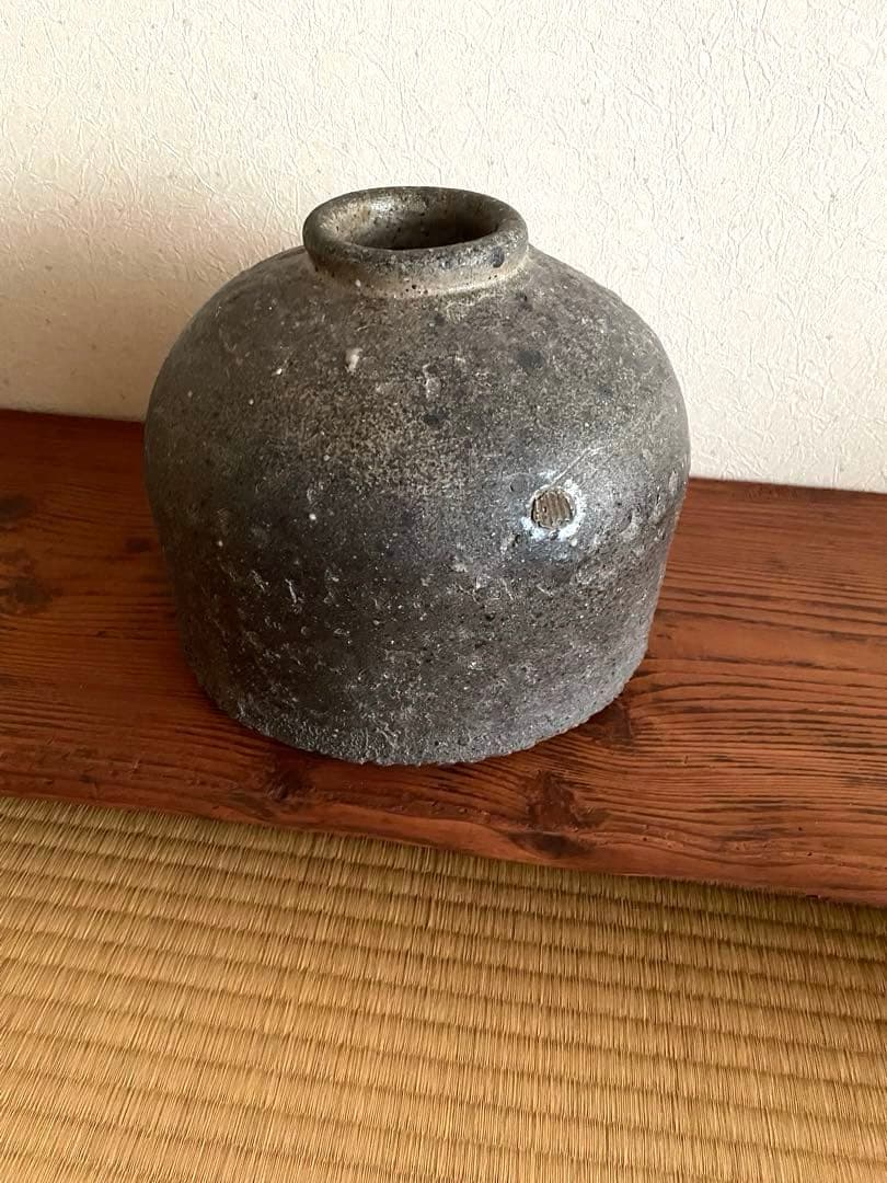 壺田亜矢作　陶器 花瓶