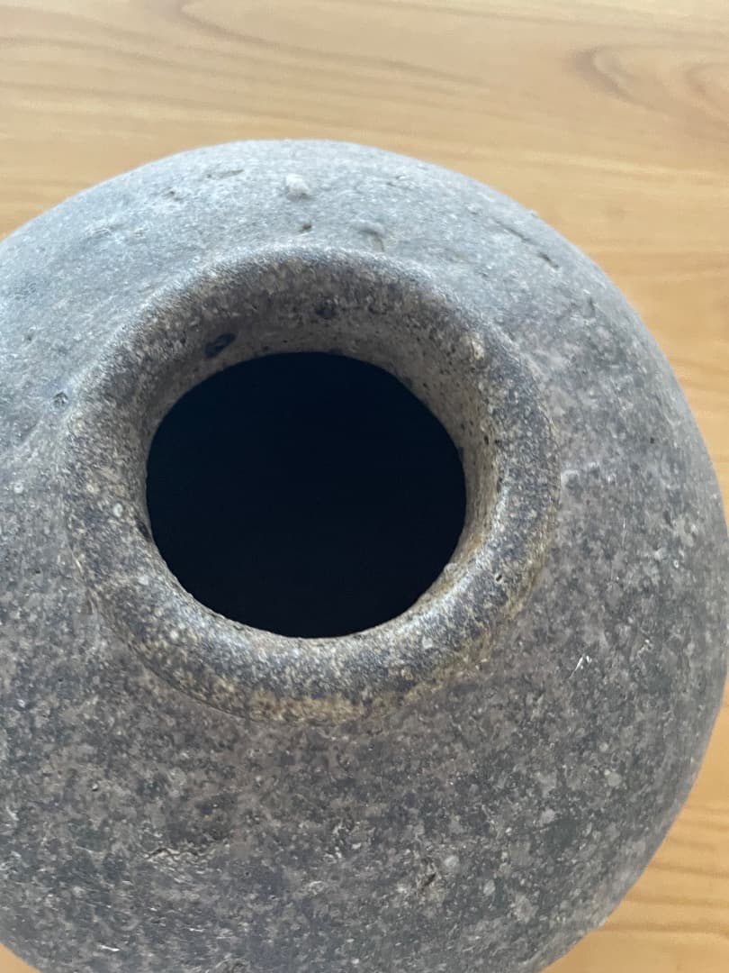 壺田亜矢作　陶器 花瓶