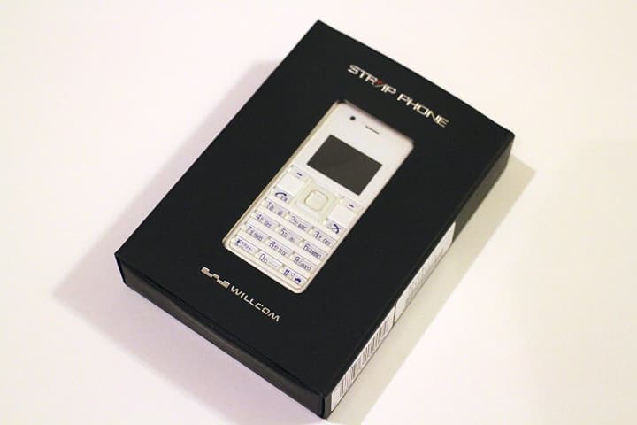 ストラップフォン2 WX06A willcom [ホワイト]