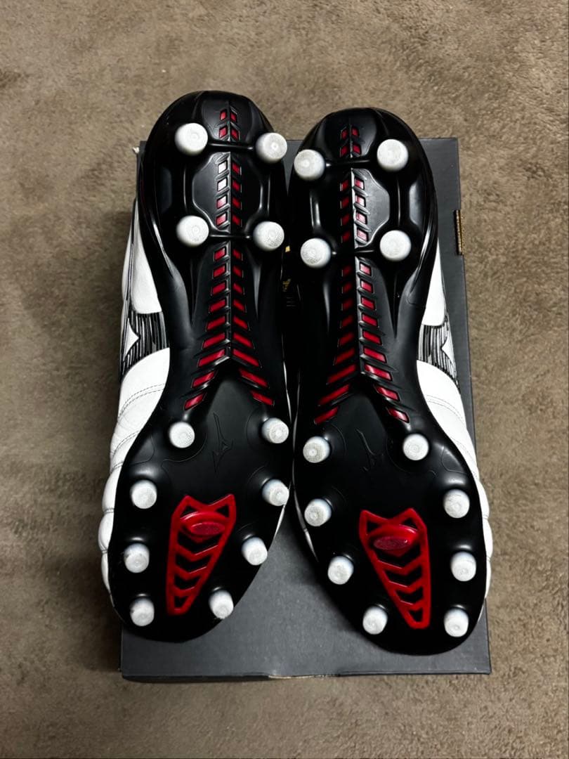 サッカースパイク　Morelia neo 4 Japan 28cm