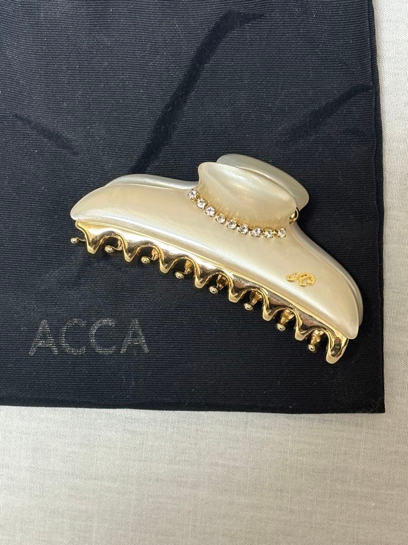 acca ヘアクリップ 白