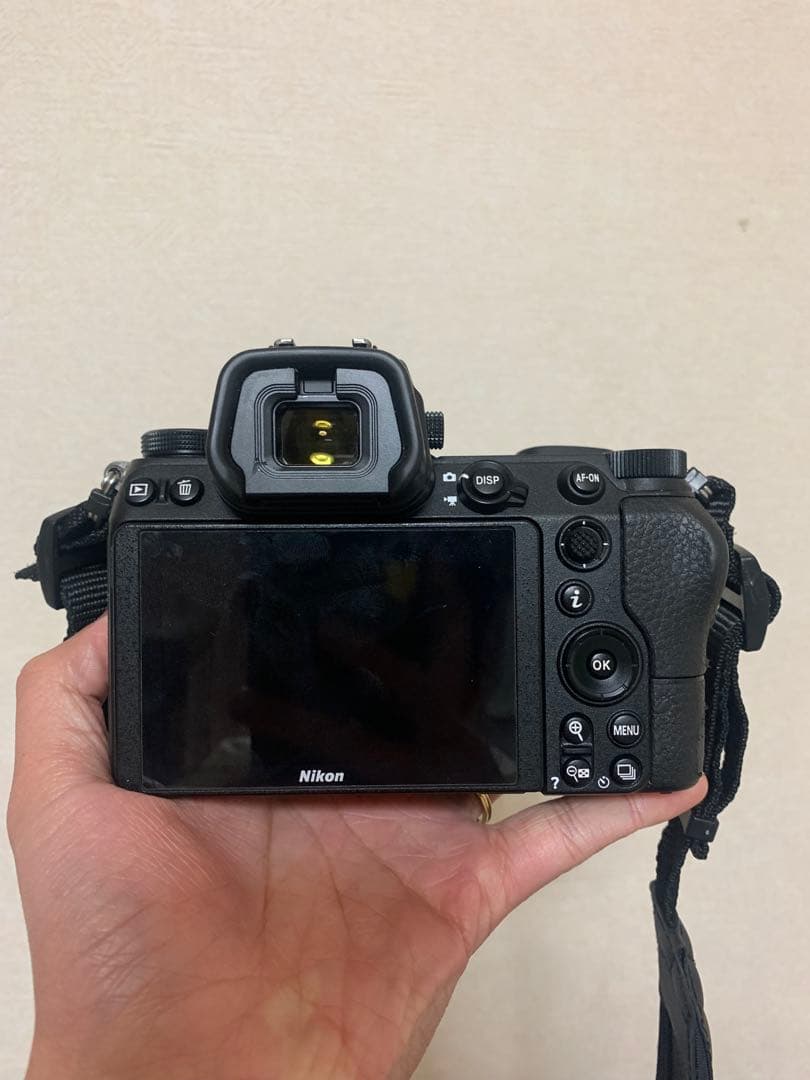 Nikon Z6 + Z 40mm f/2 SE + 512GB カード