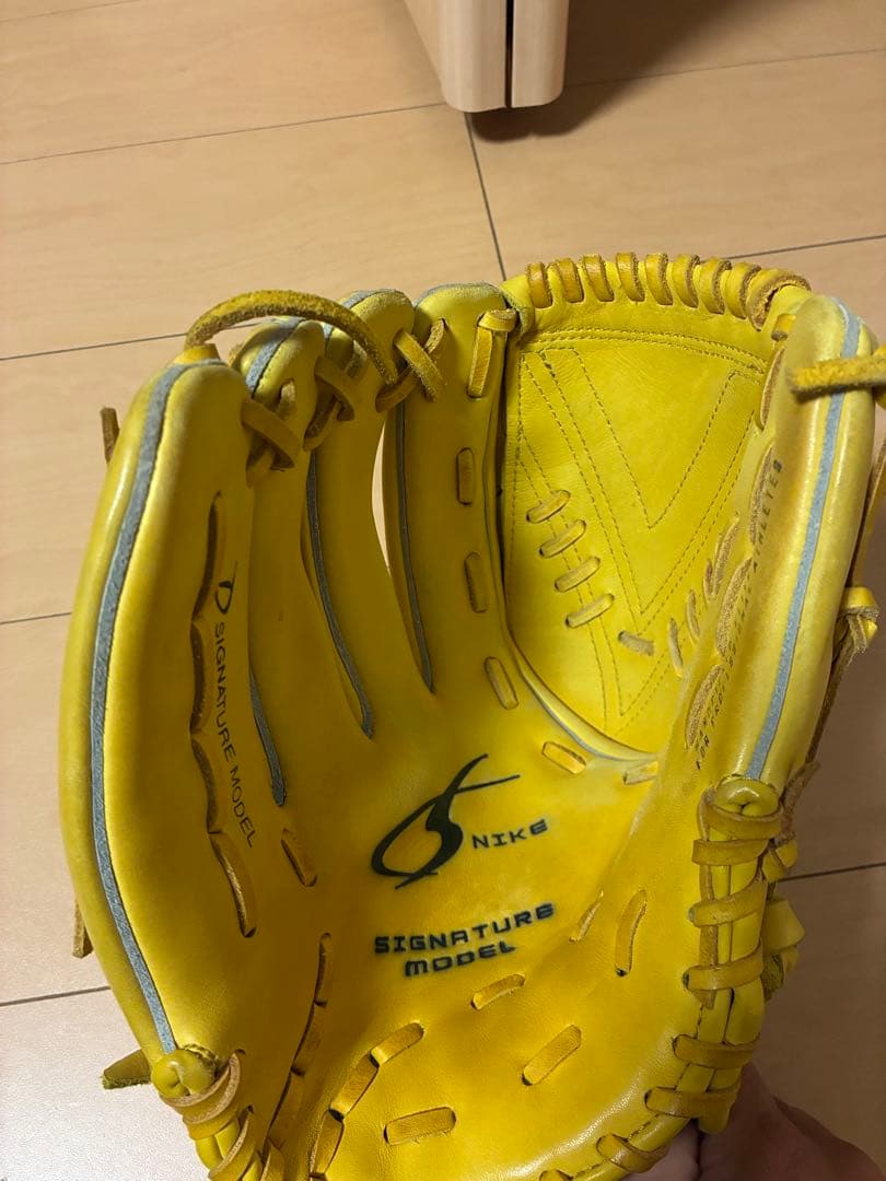 【ダルビッシュモデル】NIKE軟式用グローブ　左用