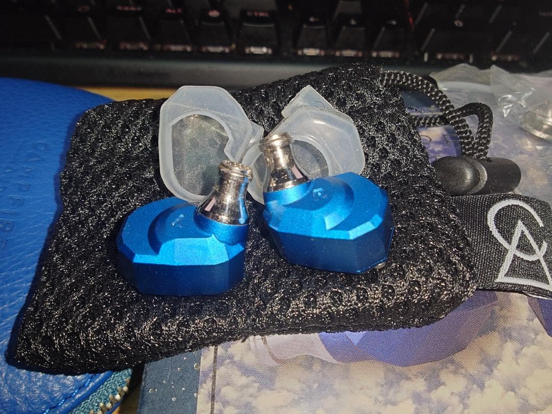 Campfire Audio Q4 C/2019 Q4 (3BAイヤホン)