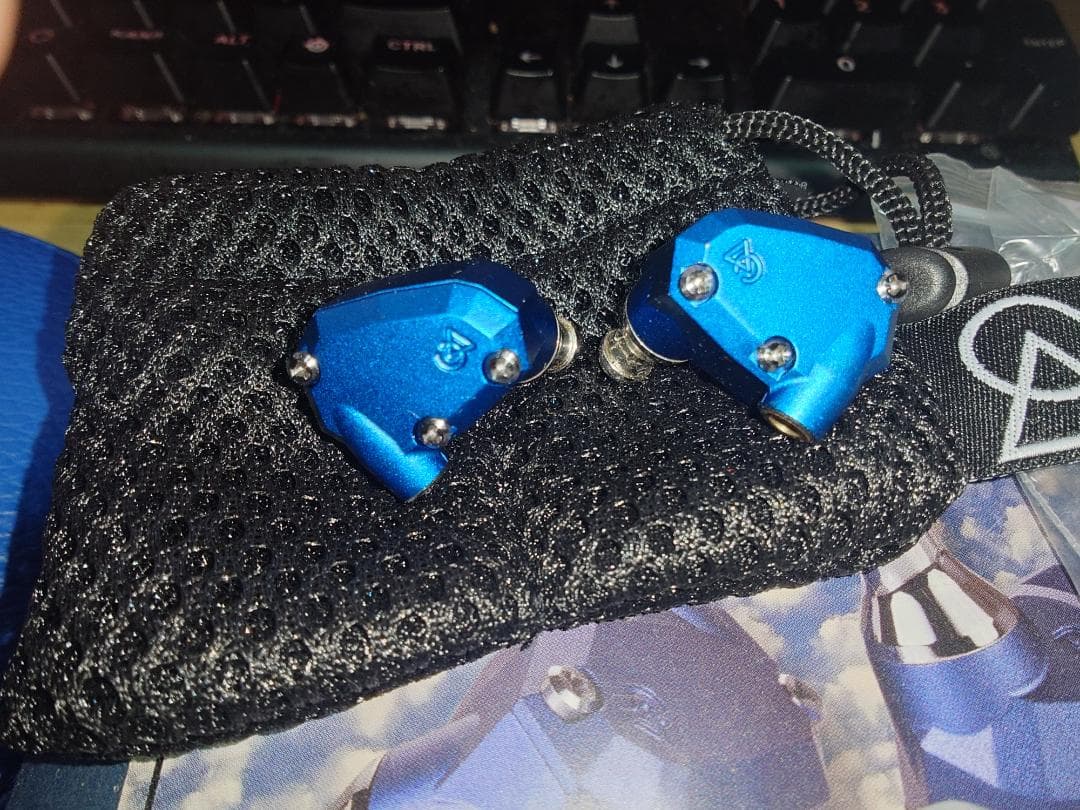 Campfire Audio Q4 C/2019 Q4 (3BAイヤホン)