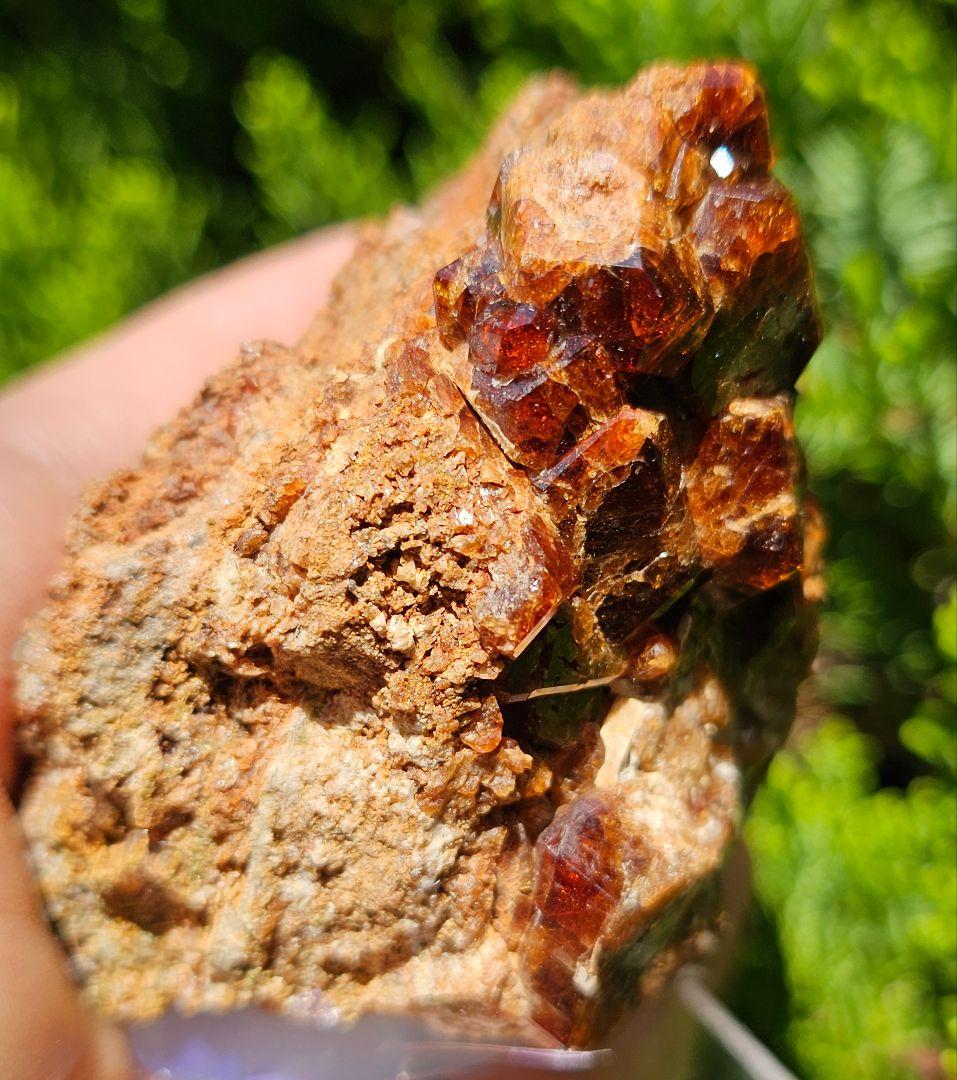 ネガティブエネルギーから強力に守護する‼️ ガーネット原石