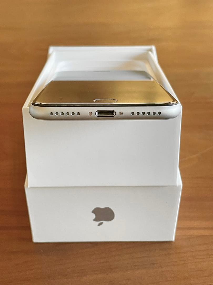 Apple iPhone SE (第2世代) ホワイト　128GB