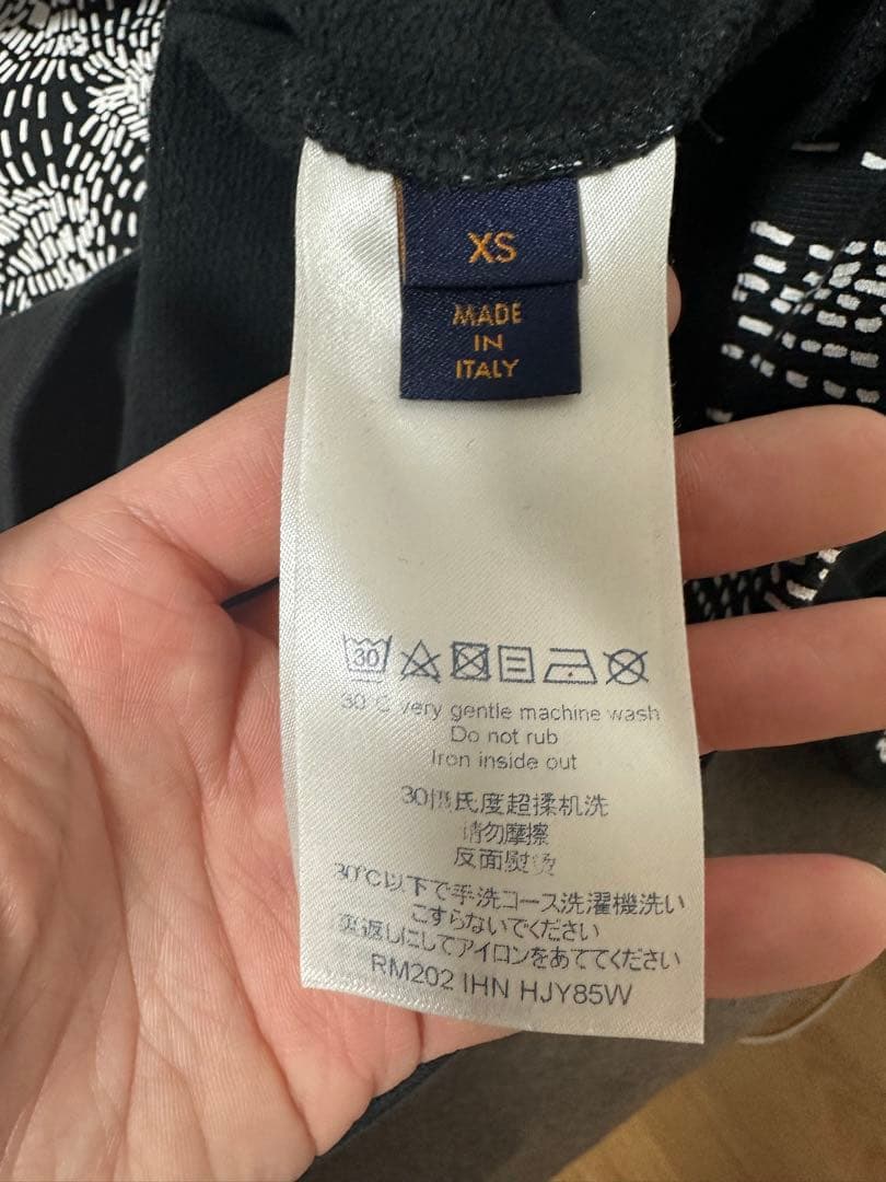 LOUIS VUITTON ブラック トレーナー