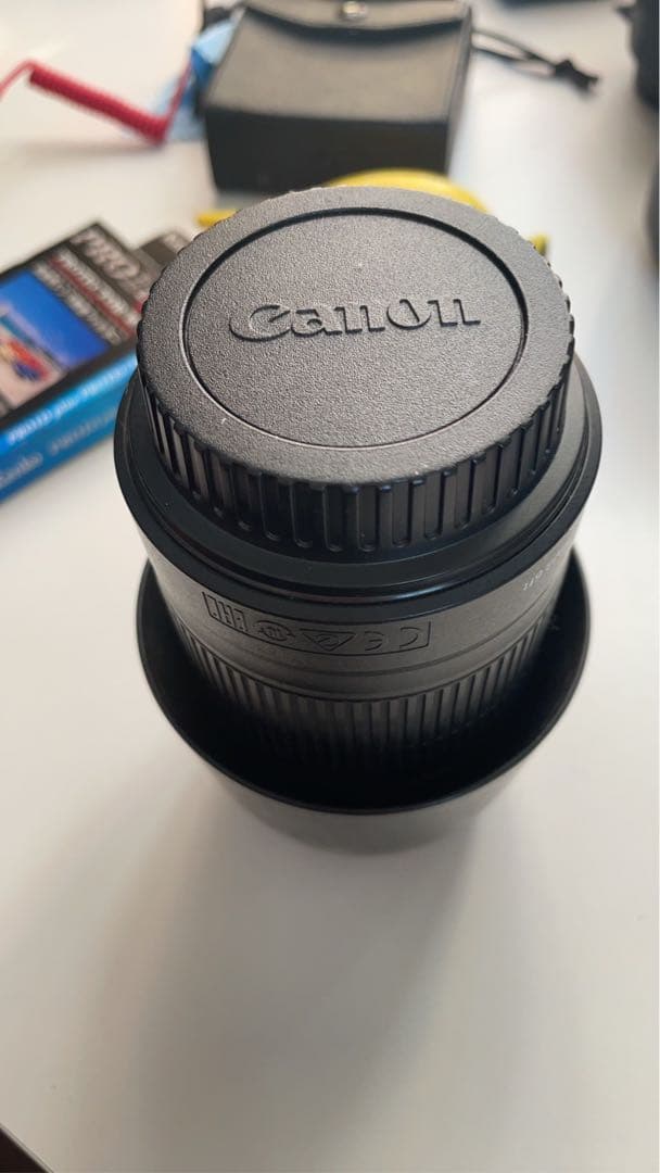 望遠ズームレンズEF-S55-250mmF4-5.6IS II、レンズカバー2種