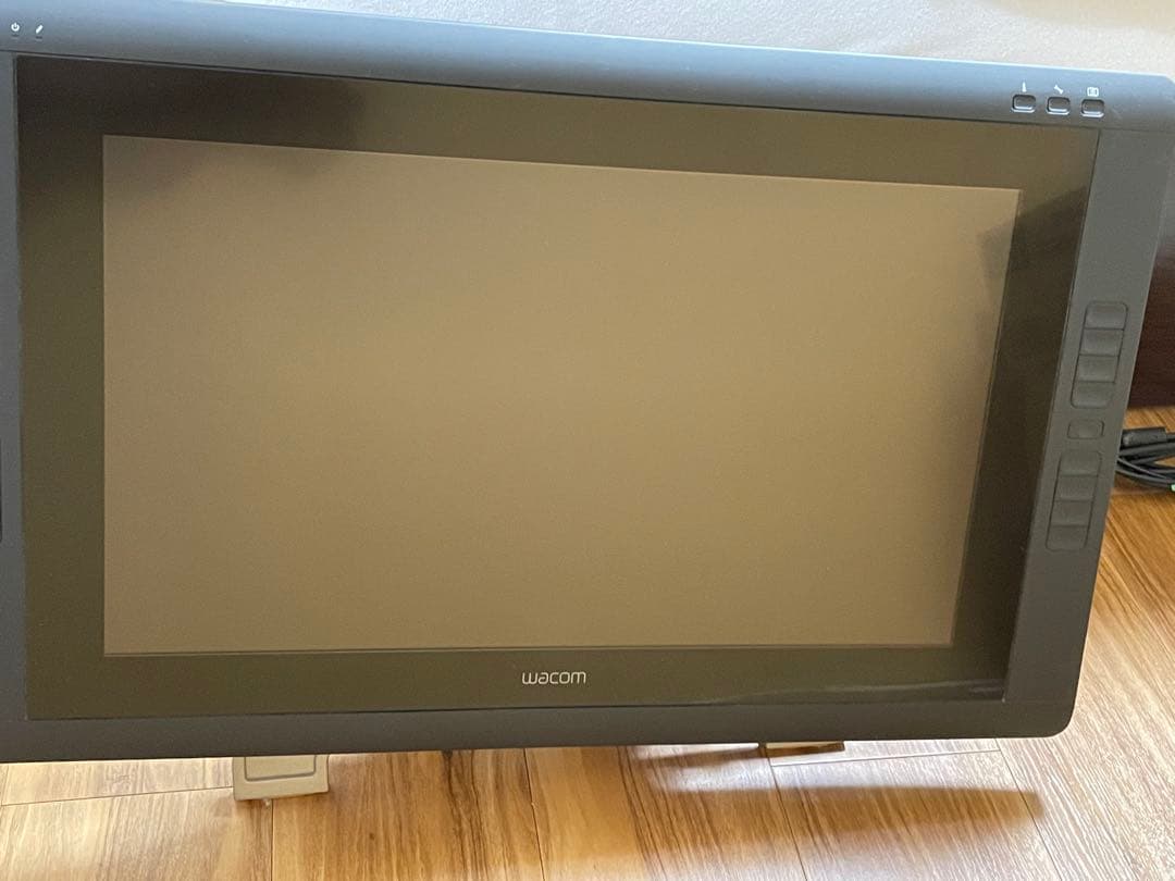 【ジャンク品】Wacom 液晶ペンタブレット DTK-2200本体
