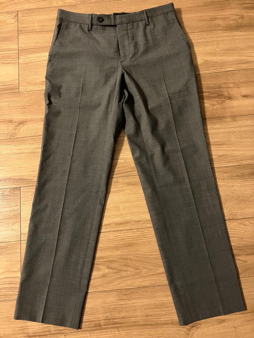 試着のみインコテックス　スラックス　サイズ46 チャコールグレー