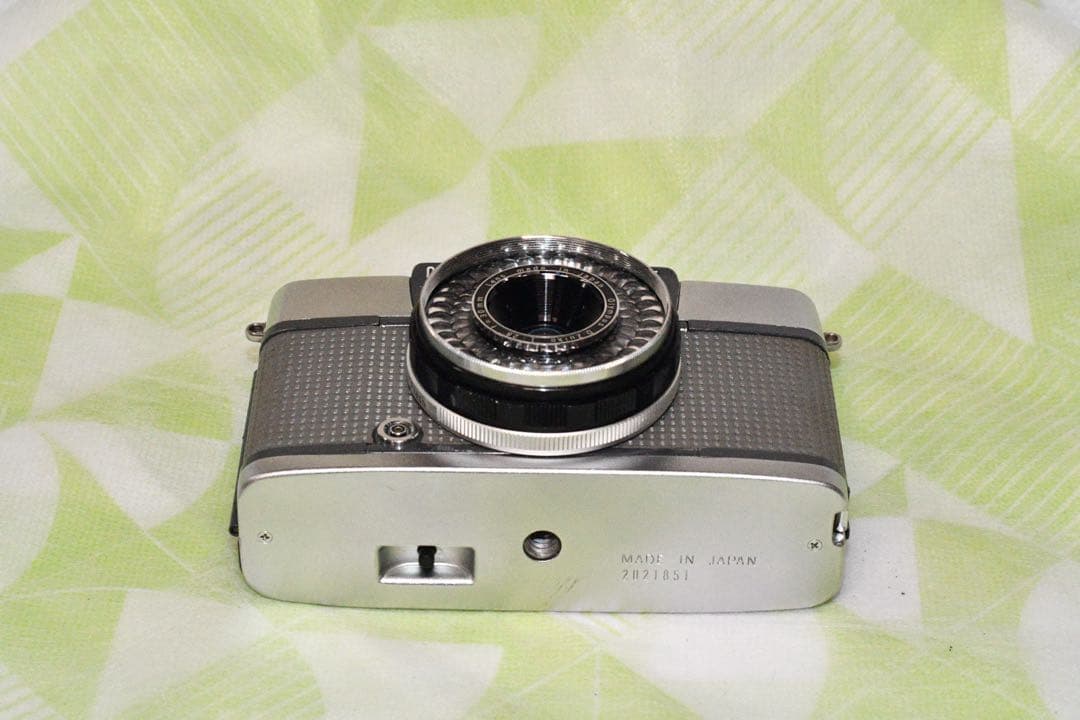 《動作品》OLYMPUS PEN EES-2