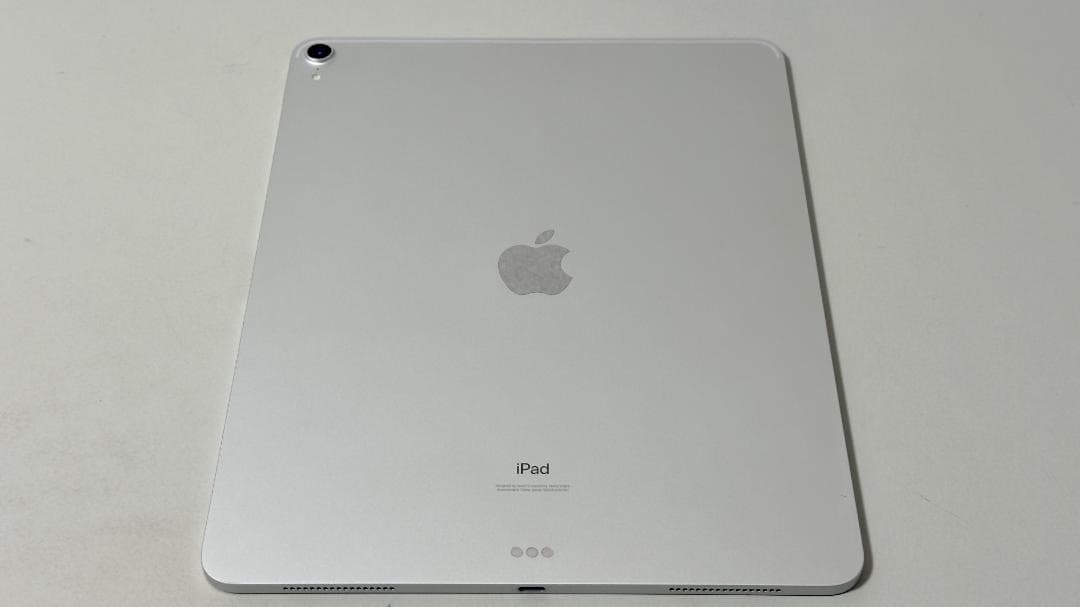 iPad Pro 12.9インチ 第3世代 64GB モデルA1876