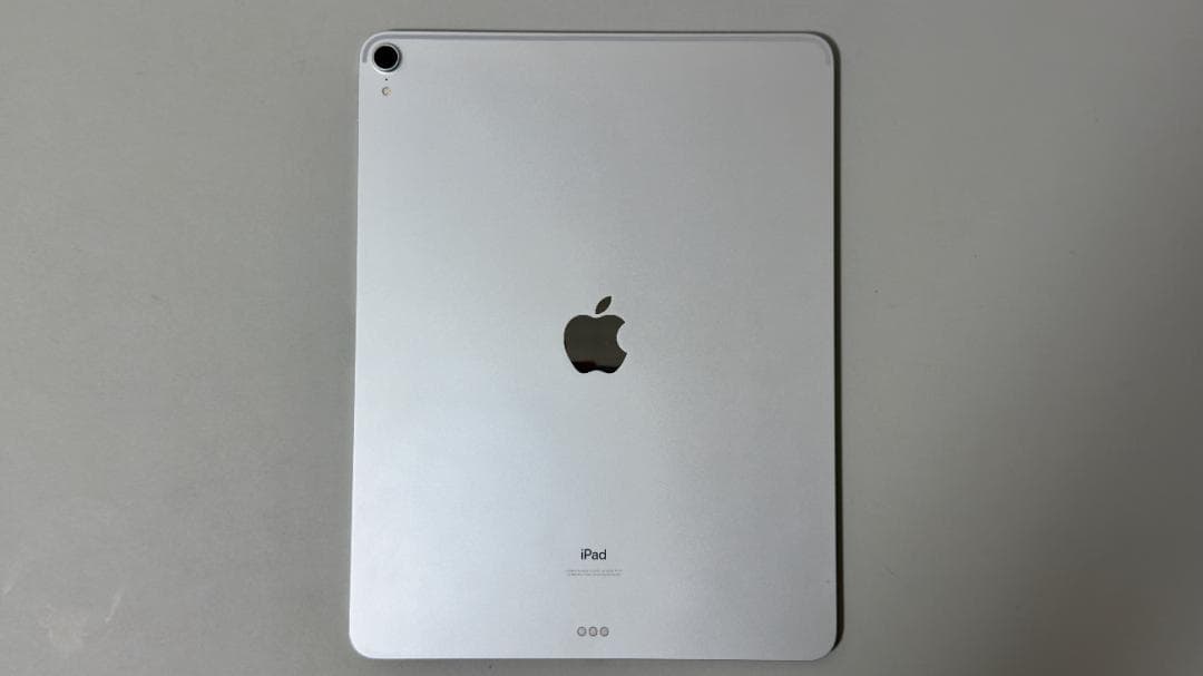 iPad Pro 12.9インチ 第3世代 64GB モデルA1876