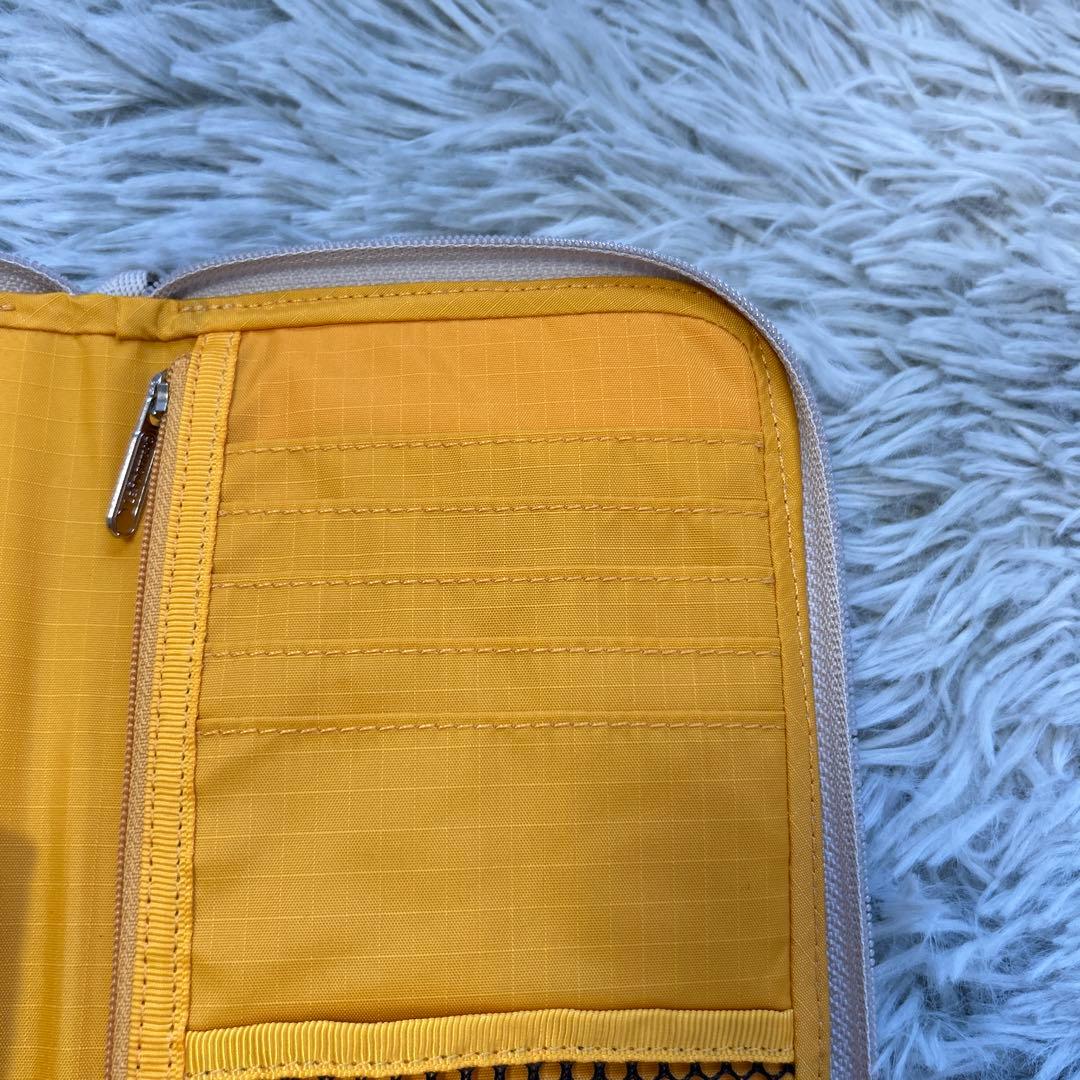 【新品】LeSportsac×ひとりっぷマルチトラベルウォレット サンドベージュ