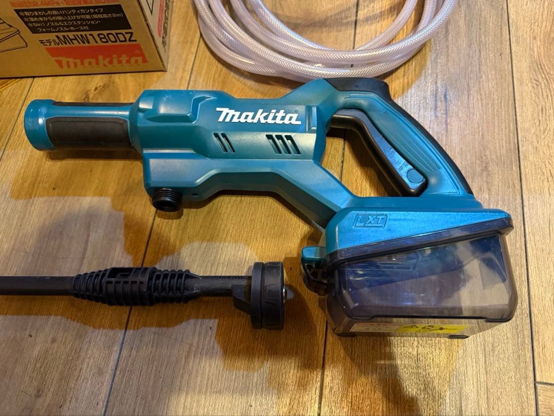 マキタ　高圧洗浄機　18v バッテリー式　軽量　コンパクト MHW180DZ