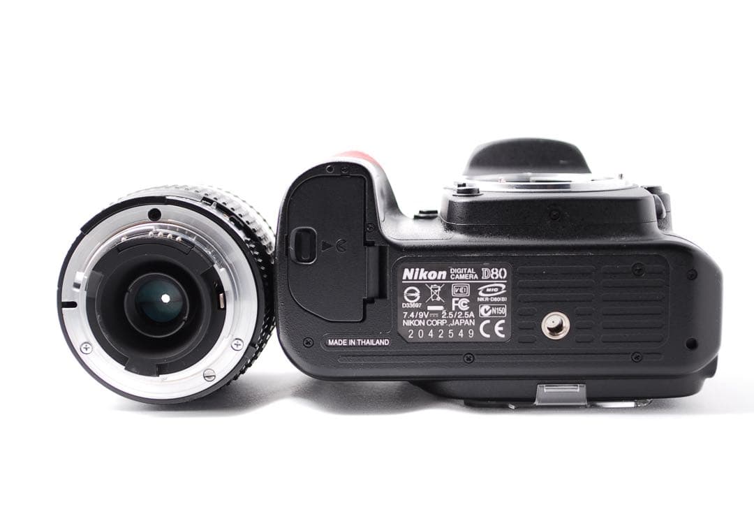 色鮮やかなCCDセンサー✨Nikon D80✨デジタル一眼レフカメラ