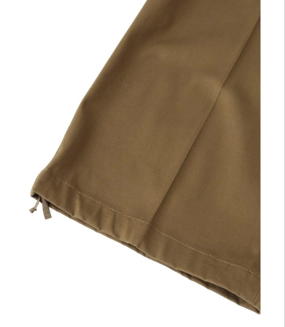 プルミエアロンディスモン　カーキ色　コットンツイルカーゴパンツ　ワイド