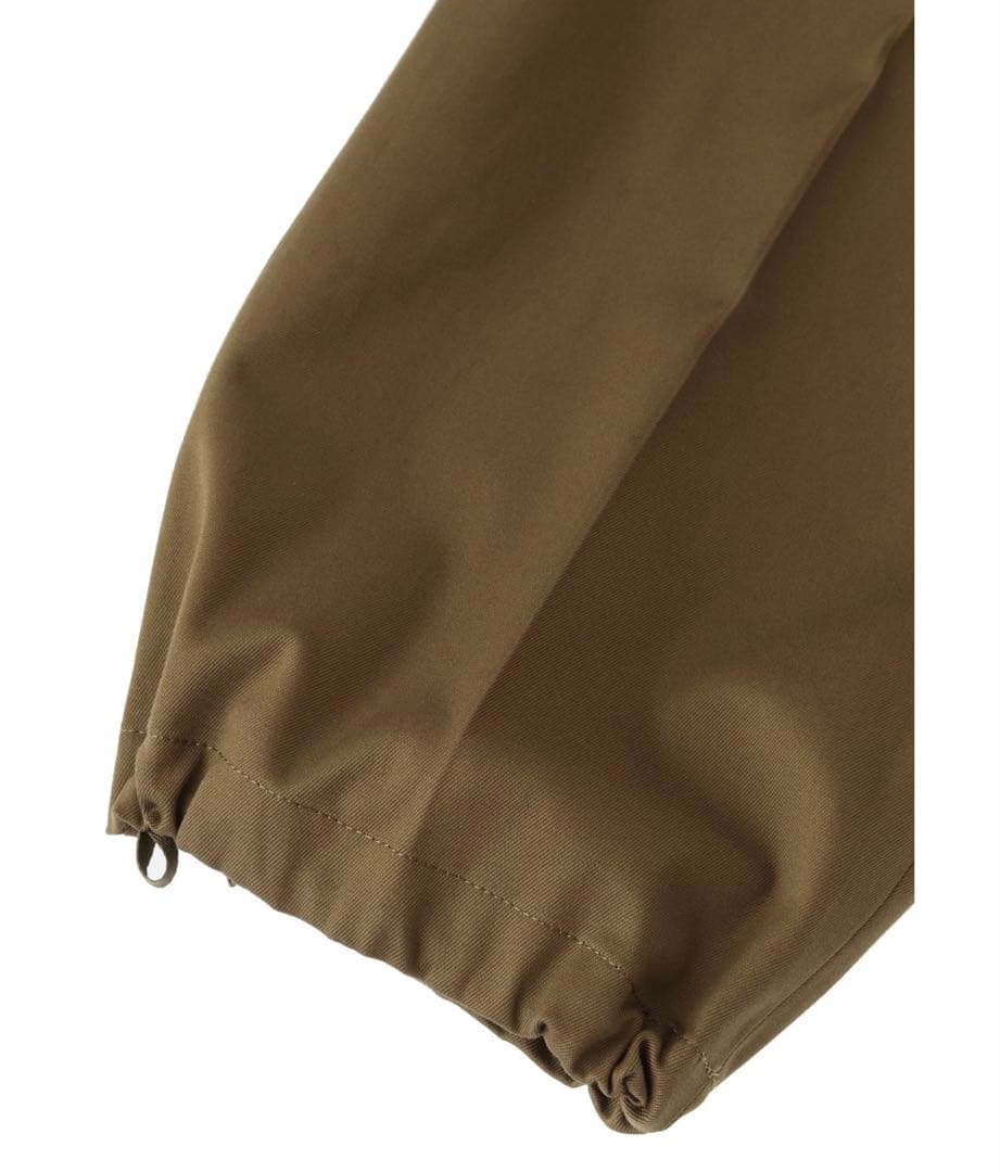 プルミエアロンディスモン　カーキ色　コットンツイルカーゴパンツ　ワイド