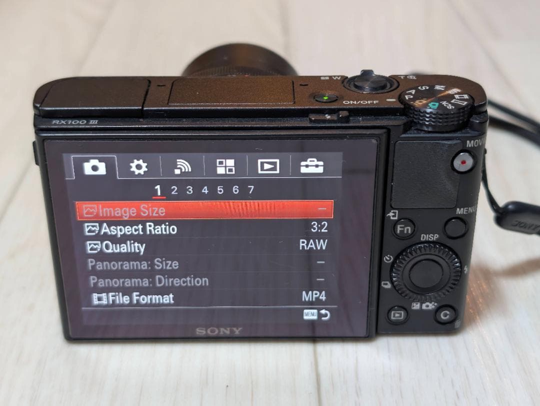 SONY DSC-RX100M3（海外モデル）