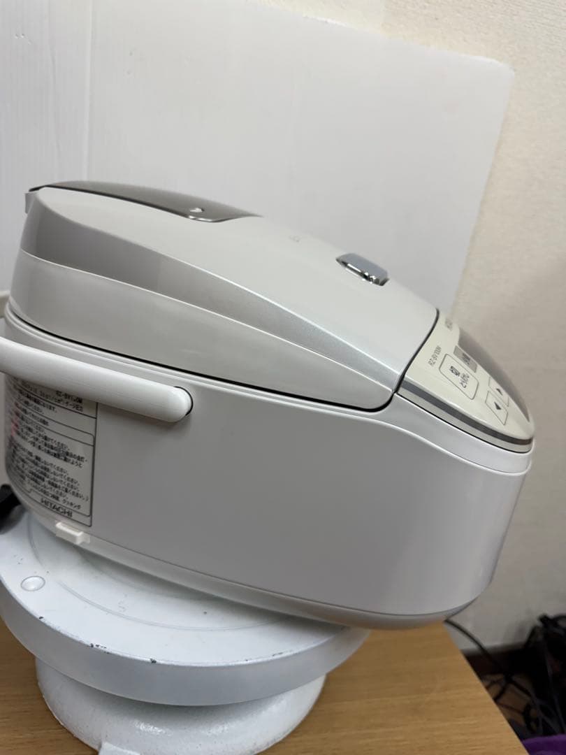 HITACHI 圧力IH炊飯器 RZ-BV100M（2018年製）