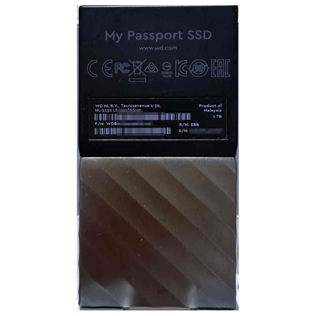 WD ポータブルSSD 1TB 暗号化機能有り紛失対策安全 ピッタリケース付き