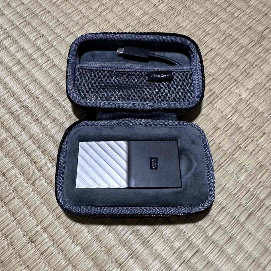 WD ポータブルSSD 1TB 暗号化機能有り紛失対策安全 ピッタリケース付き