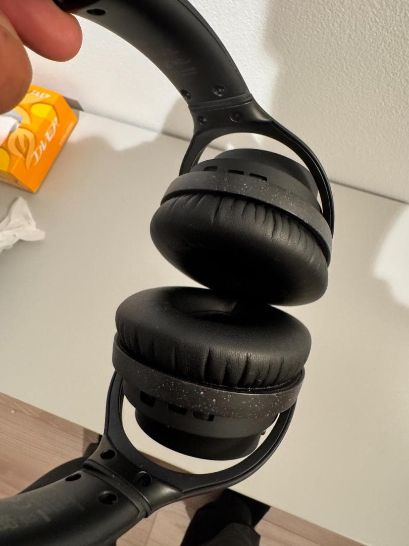 Audio-Technica ATH-S300BTワイヤレスヘッドホン ブラック