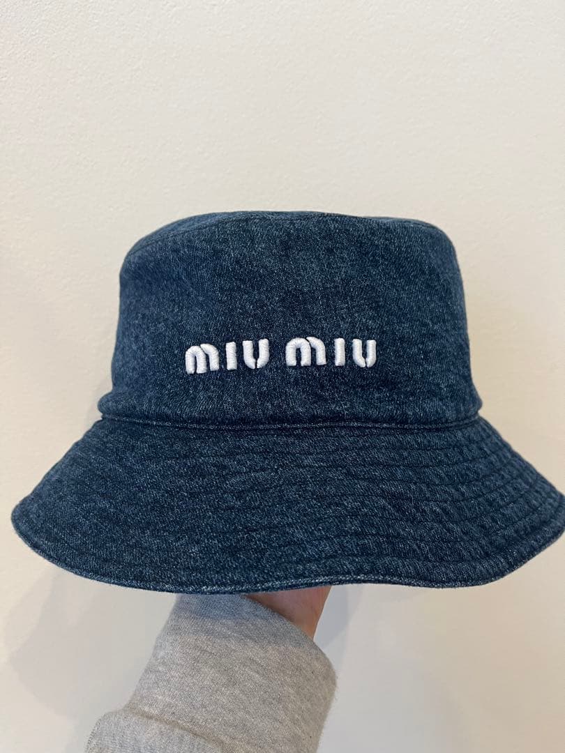 MIU MIU ダークデニム バケットハット