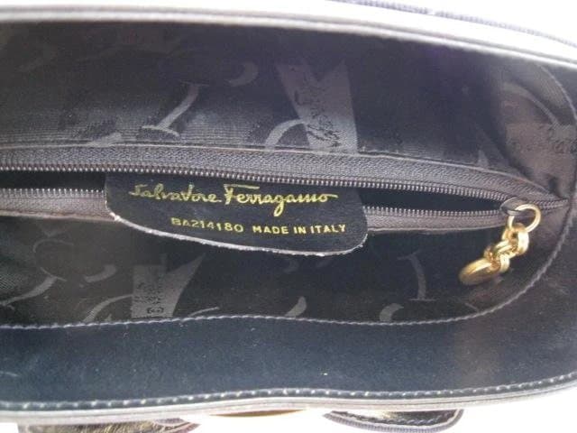サルバトーレフェラガモ☆ヴァラリボン☆美品