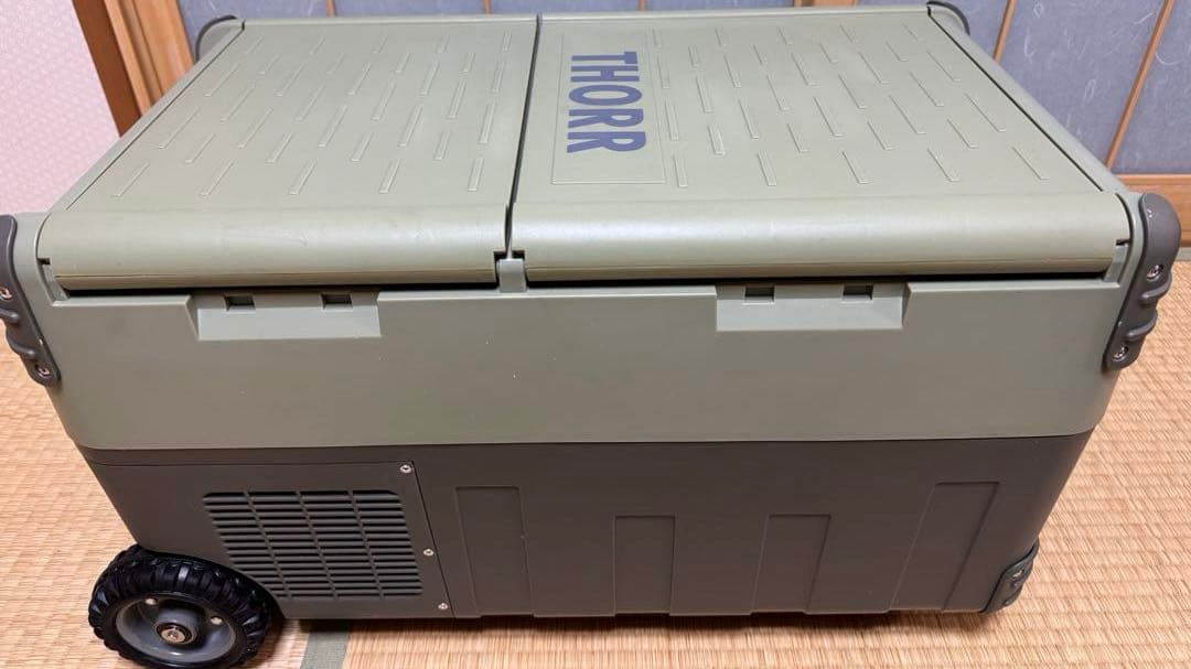 THORR ポータブル冷蔵庫　オリーブ＆ダークグレー 30L