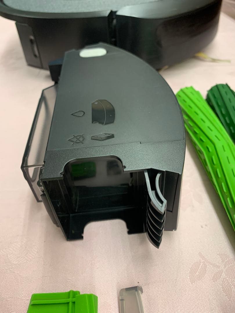 ロボット掃除機 ルンバ i3+ クリーンベース　セット(クリーニング済)