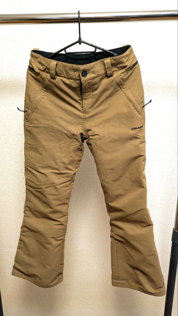 C.O.S GENTA　volcomウェア　上下セット　ジュニア