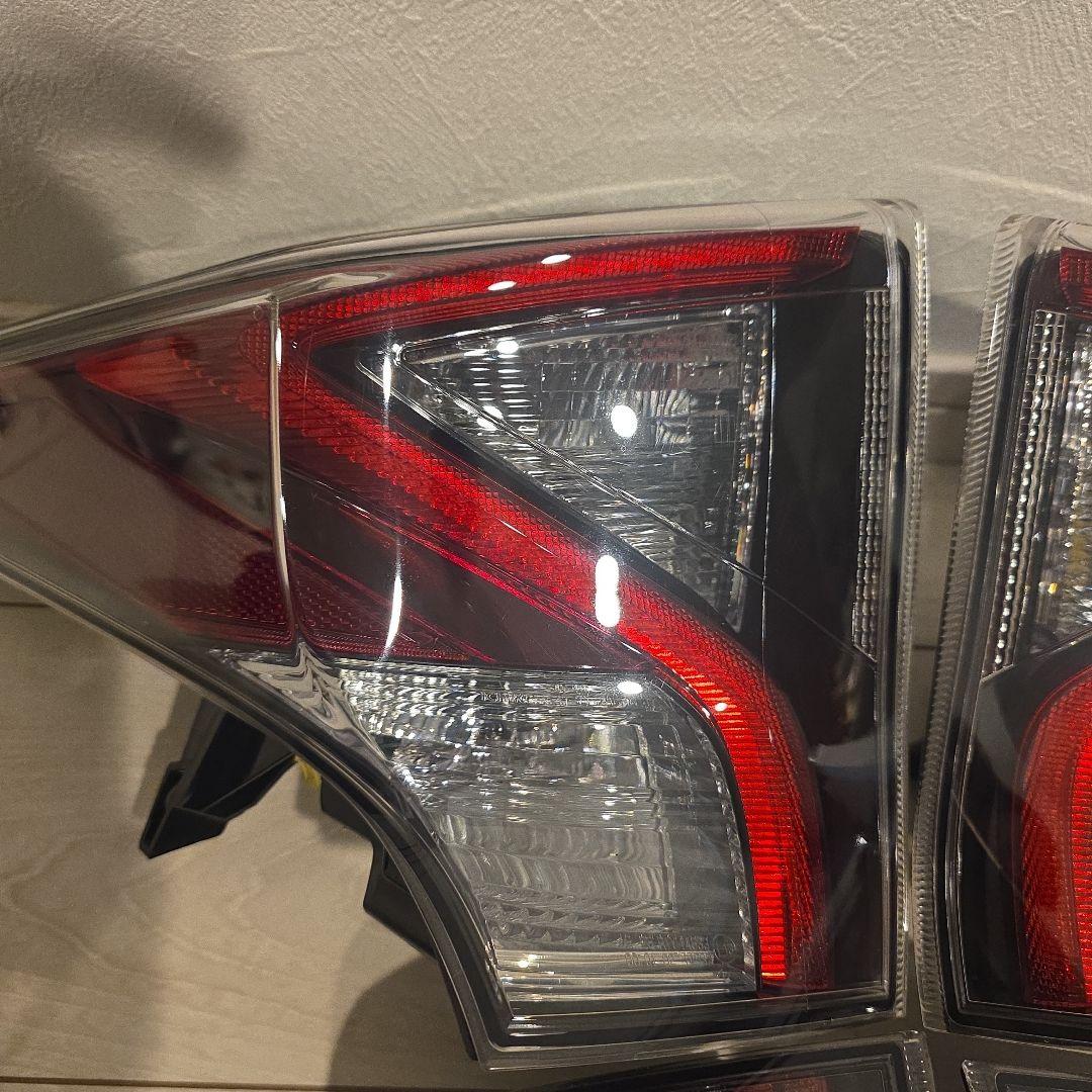 K 様　　　50プリウス前期　テールランプ　フルセット