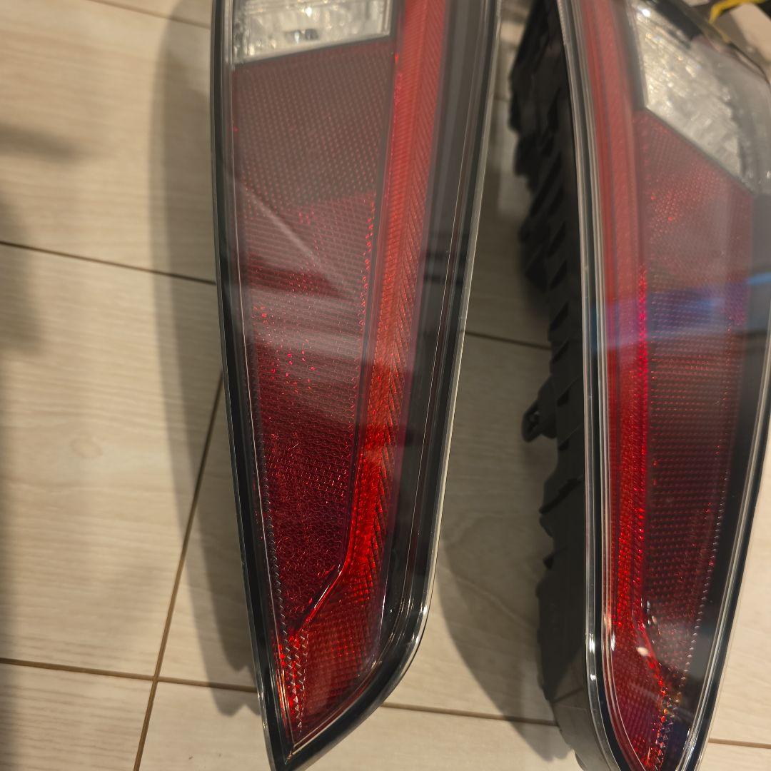 K 様　　　50プリウス前期　テールランプ　フルセット