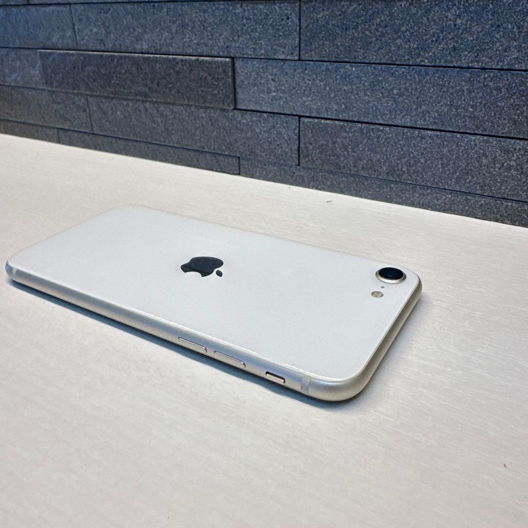 iPhone SE 第三世代 64GB