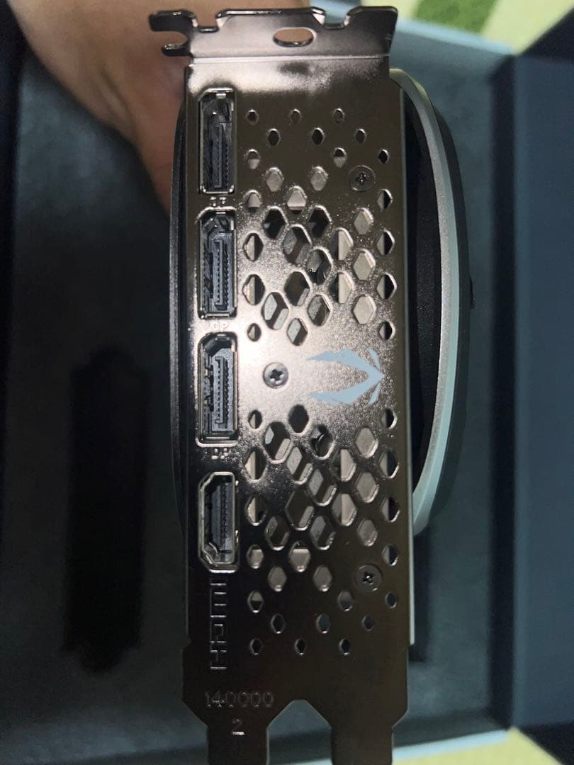 最終値下げ RTX 4070TI TRINITY OC 12GB ZOTAC