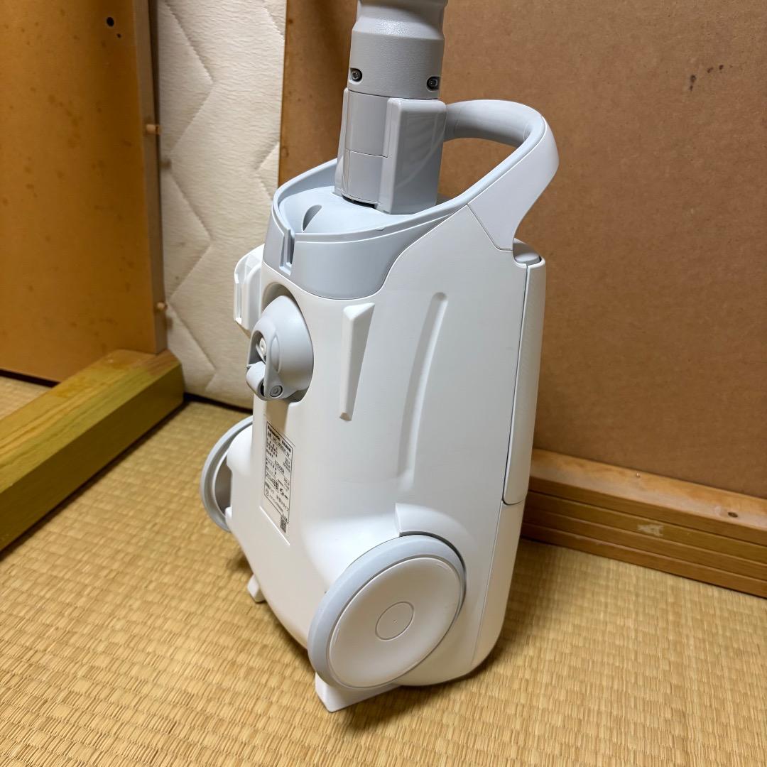 Panasonic MC-JP860K-W 2024年製 掃除機 紙パック式