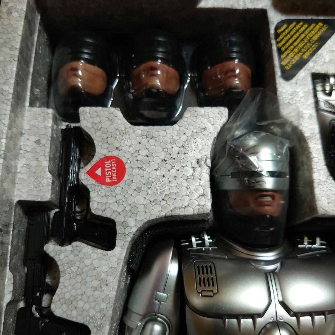 ホットトイズ ロボコップ 1/6 フィギュア