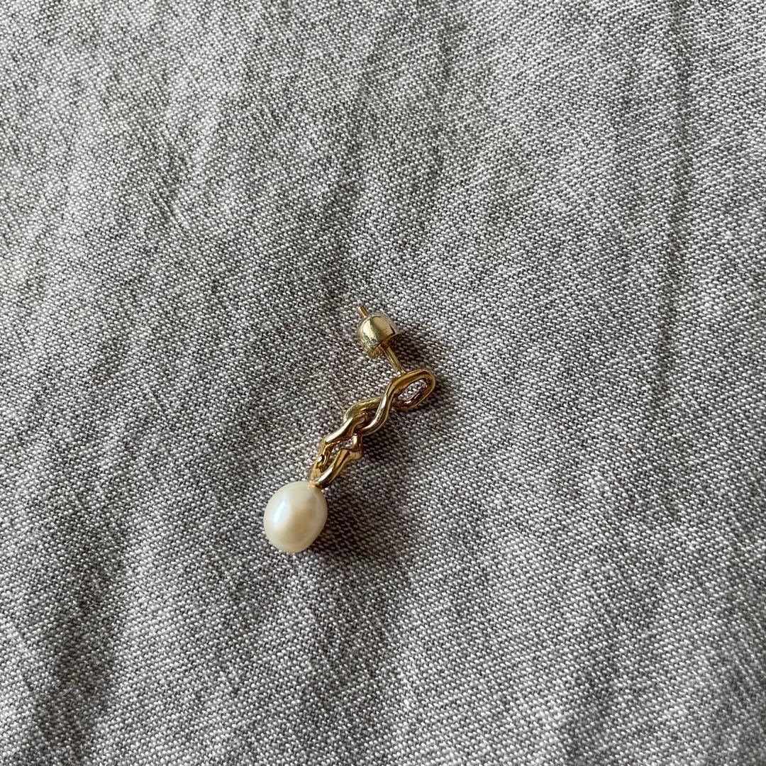 【刻印有】MARIA BLACK Orion 淡水パール付き片耳ピアス　ゴールド