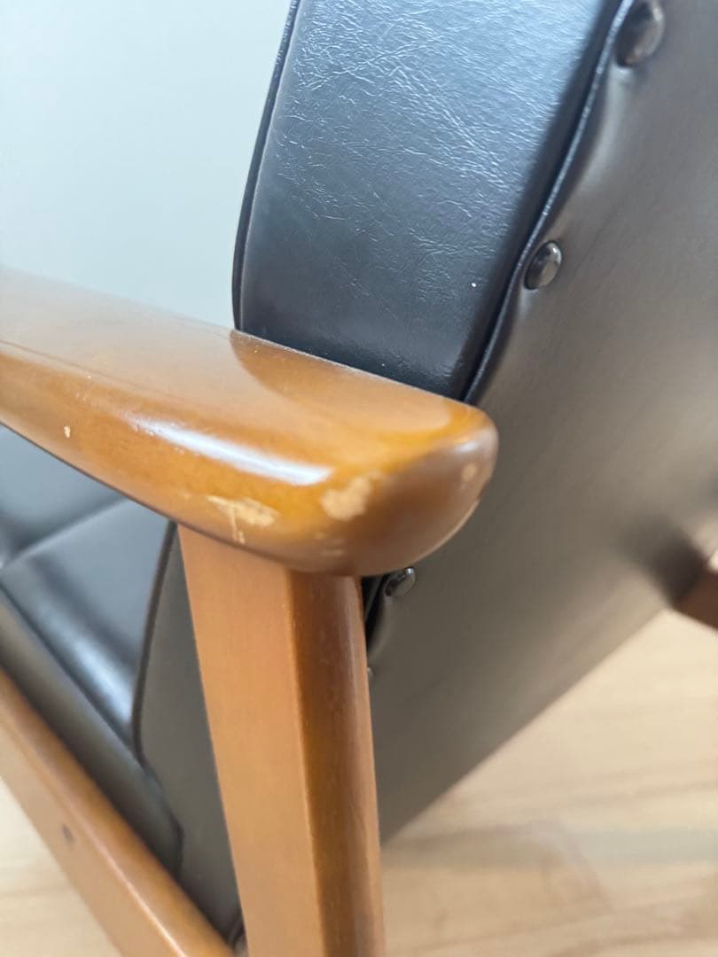 カリモク60 Kチェア 1シーター ブラック【梱包たのめる便発送】