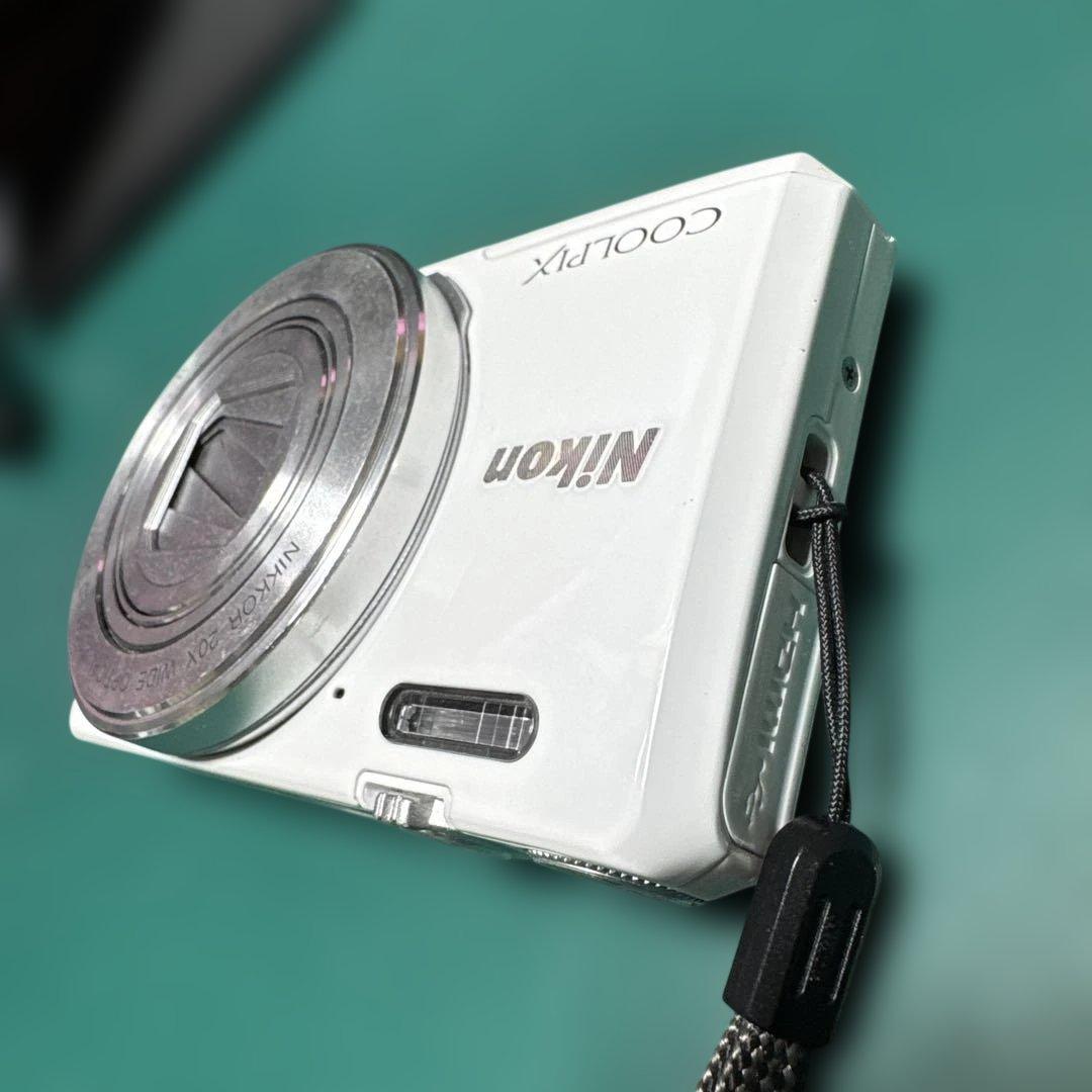 Nikon COOLPIX S7000 ホワイト