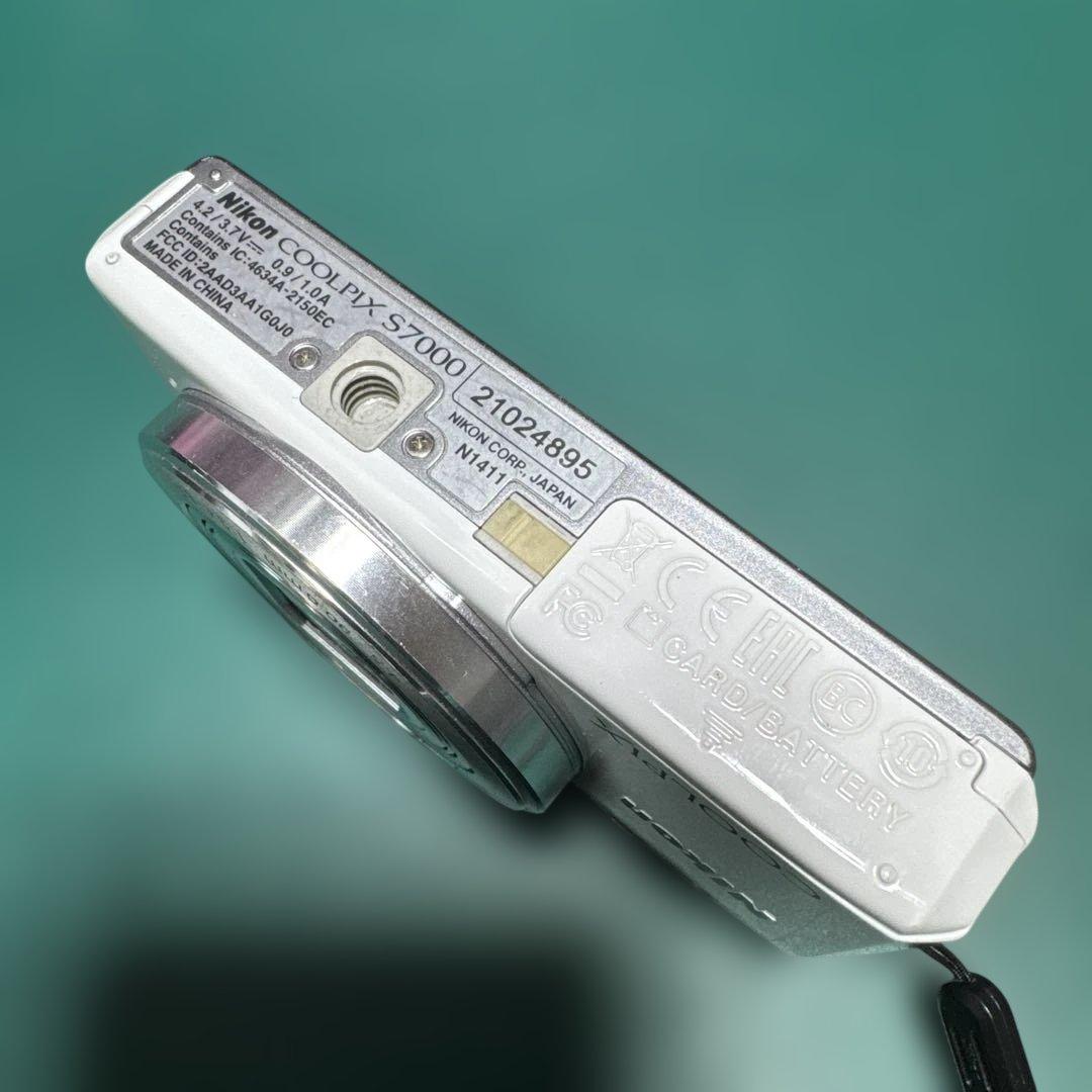 Nikon COOLPIX S7000 ホワイト