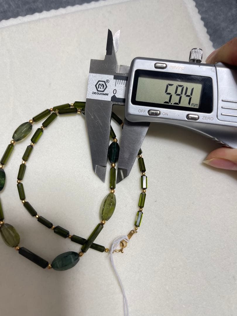 アクセサリーネックレスk18、天然トルマリン