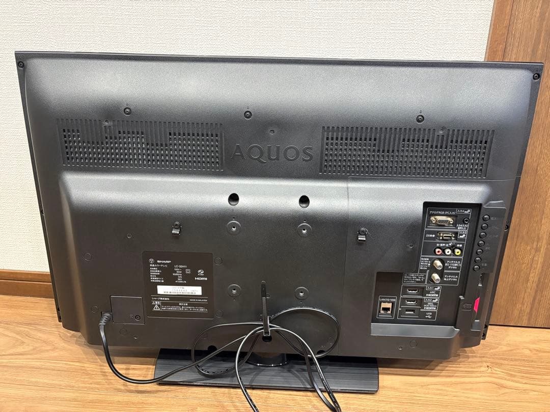 AQUOS 32v HD液晶テレビ