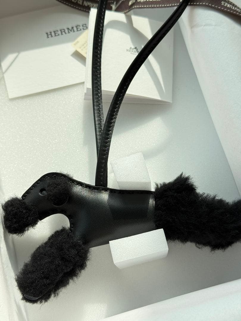 新品レア★HERMESエルメス　バディチャーム　budy ソーブラック